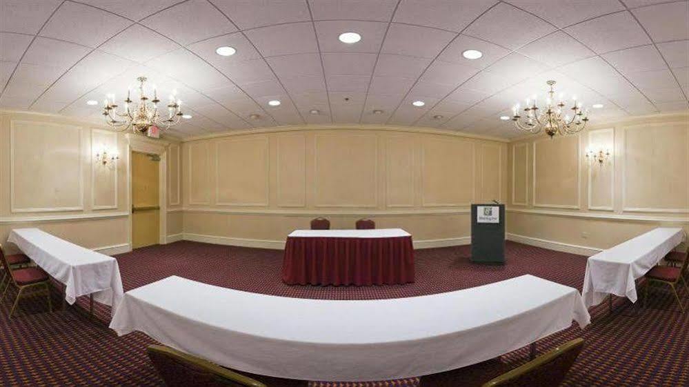 Boxboro Regency Hotel Boxborough Exterior foto
